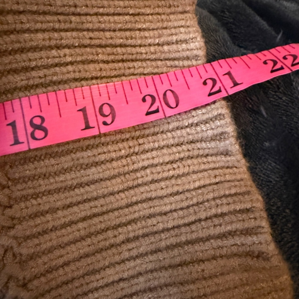 Cardigan Sweater - Picture 10 of 10